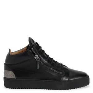 Giuseppe Zanotti Kriss