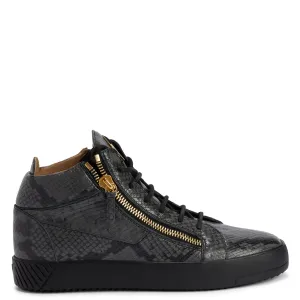 Giuseppe Zanotti Kriss