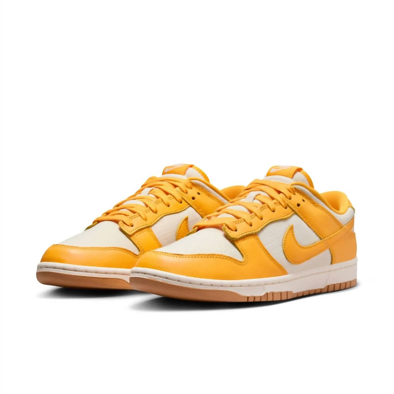 Men's Dunk Low Retro Premium Sneaker In University Gold/coconut Milk/gum Light Brown