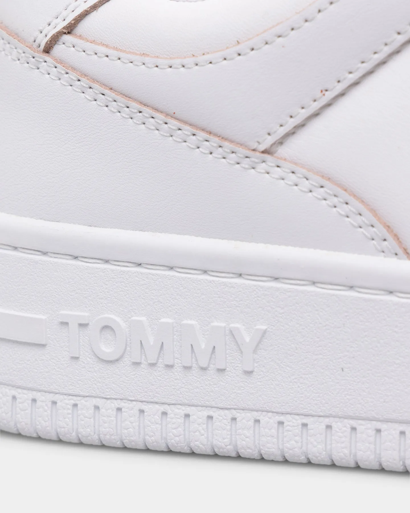 Tommy Jeans Etch Basket Whte