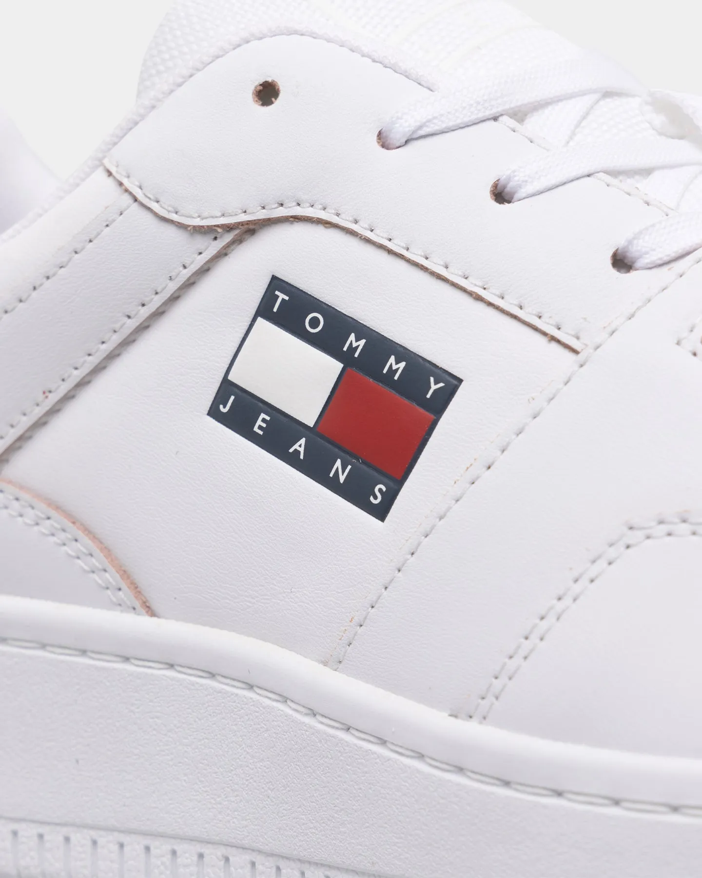 Tommy Jeans Etch Basket Whte