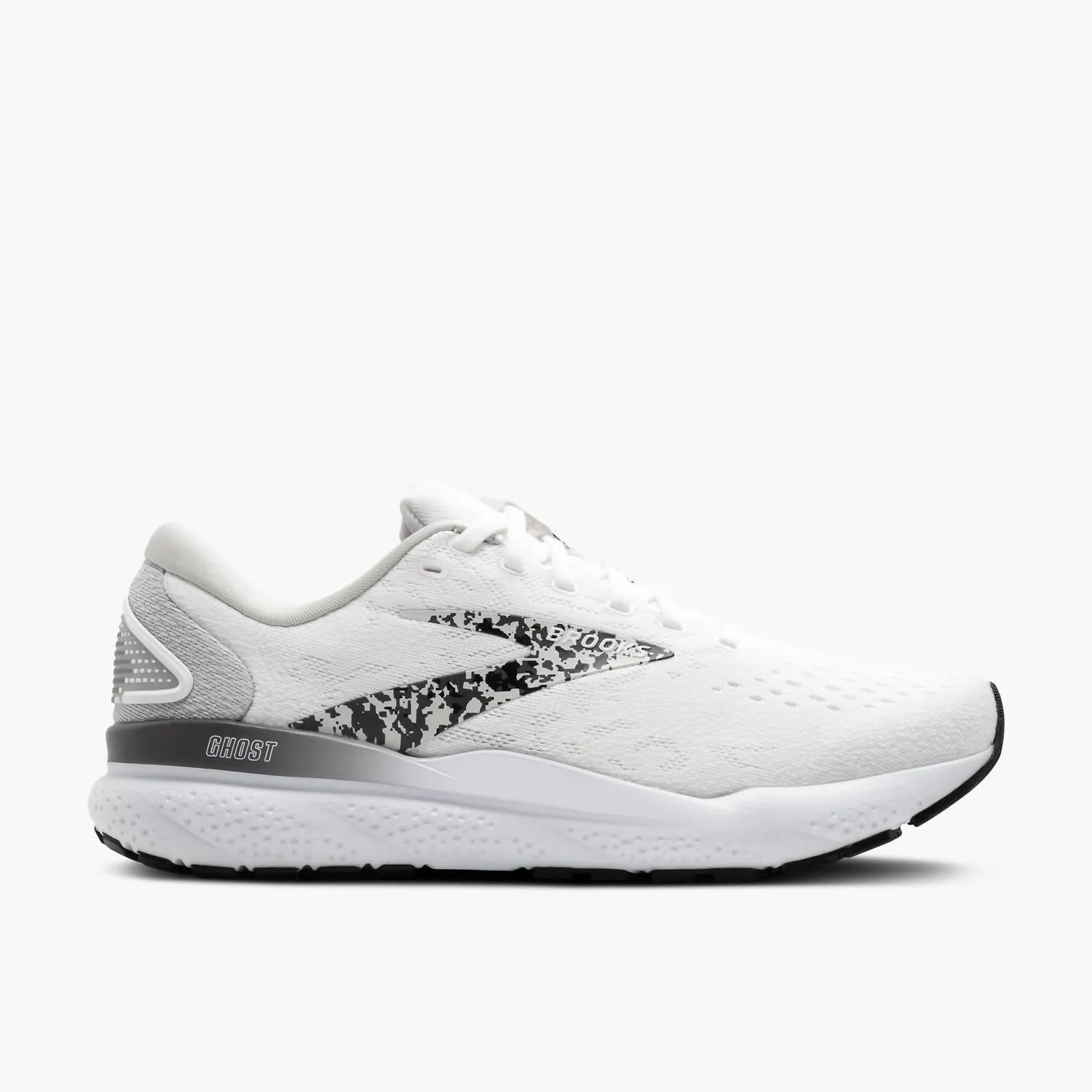 Women's Ghost 16 Shoes In White/oyster/lava